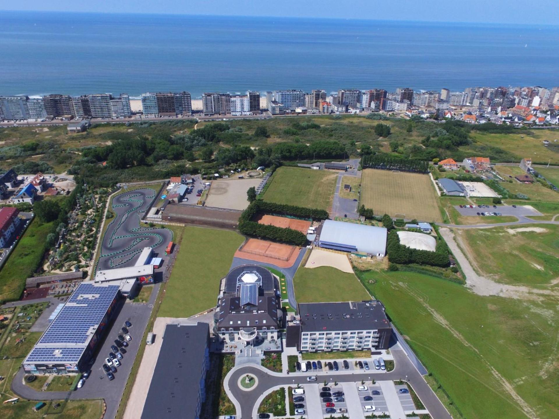Acropolis - Luxury Appartments I Hotelservice And Parking Middelkerke Exterior foto